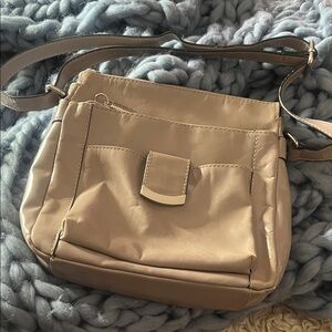 Leather Crossbody Bag beige gray silver hardware lots of storage Giani Bernini